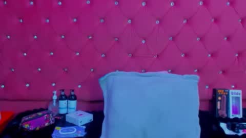 nanis james15 online show from 04.03.26