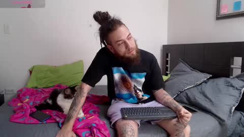 Snapshot of nanna_and_balder2 chatting on 02.21.25 nanna_and_balder2 online show from 02.21.25