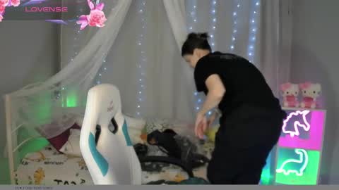 NansyCharm online show from 02.10.25