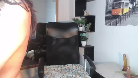 Snapshot of nany_pretty chatting on 12.31.24 nany_pretty online show from 12.31.24