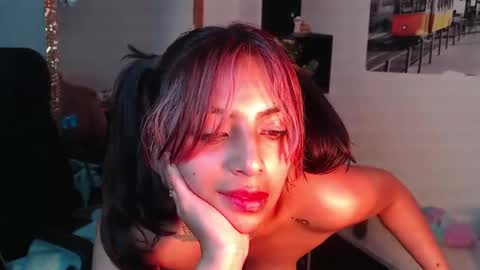 Snapshot of nany_pretty chatting on 01.04.25 nany_pretty online show from 01.04.25