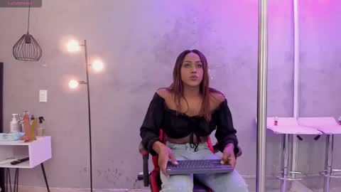 Snapshot of naomi__blair chatting on 03.01.26 Naomi Blair online show from 03.01.26