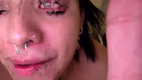 naomi_berckley online show from 10.17.25