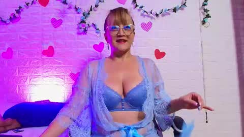 Naomi online show from 09.21.25