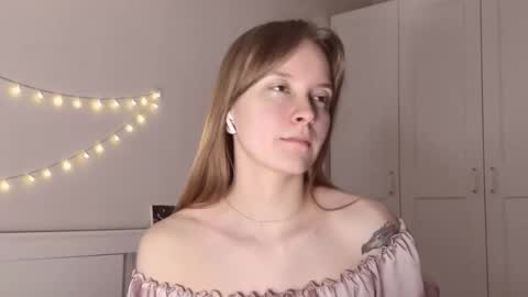 Naomi online show from 02.12.26