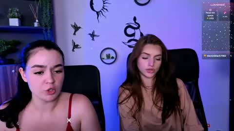 Snapshot of naomi_perl chatting on 07.12.26 Naomi online show from 07.12.26