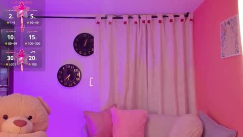 Naomi online show from 03.22.26