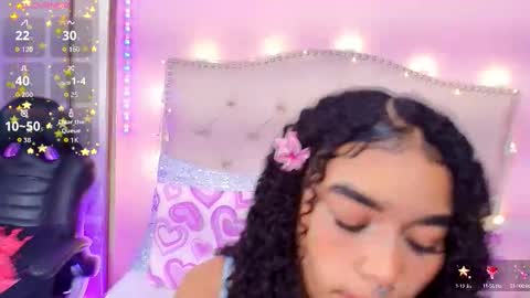 Snapshot of naomi_star8 chatting on 09.27.25 naomi_star8 online show from 09.27.25