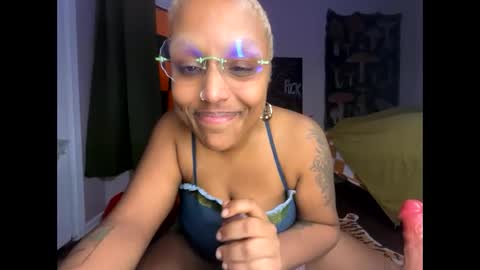 Naomigiirl6 online show from 12.11.24