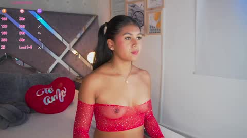 Naomi-Gray  online show from 04.08.26