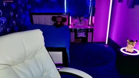 Snapshot of naomihita chatting on 04.23.26 naomihita online show from 04.23.26