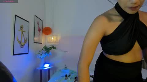 naomiiii   online show from 10.13.25