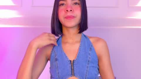 Naomi Klarc online show from 04.11.26