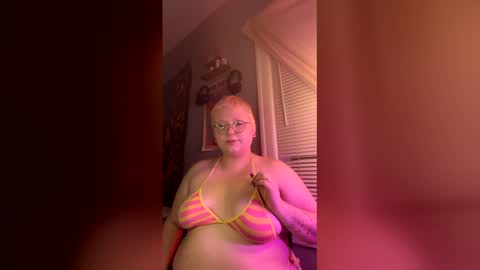 naominymph420 online show from 12.23.25