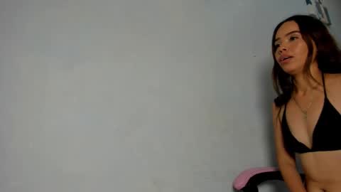 naomis_35 online show from 10.29.25