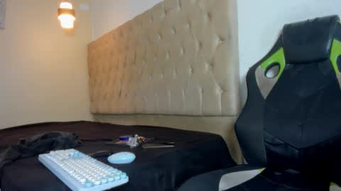 naomis_35 online show from 02.20.26