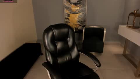 Naomi online show from 11.23.25