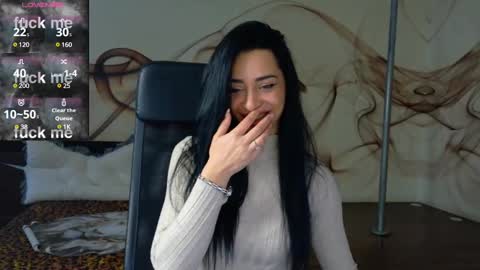 Snapshot of naomiscarlett chatting on 02.19.25 NaomiScarlett online show from 02.19.25