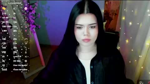 Snapshot of naomivibes chatting on 05.05.26 Naomi online show from 05.05.26
