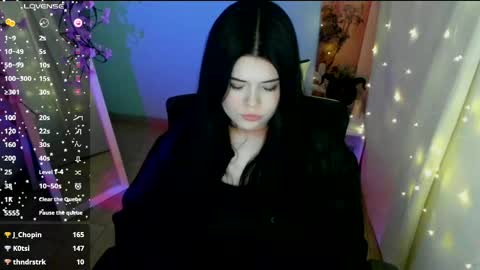 Snapshot of naomivibes chatting on 05.16.26 Naomi online show from 05.16.26