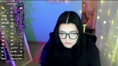 Snapshot of naomivibes chatting on 06.18.26 Naomi online show from 06.18.26