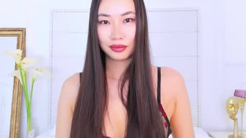 Naomi online show from 02.02.25