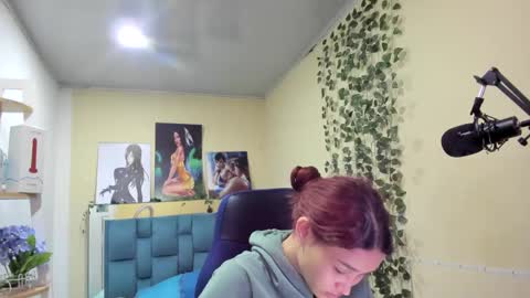 naomy online show from 01.04.25