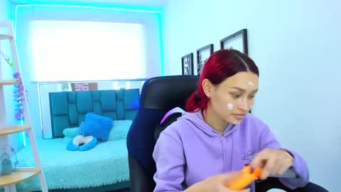 naomy online show from 09.22.25