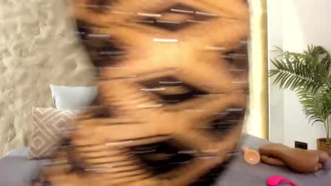 I am Naomy online show from 03.30.26