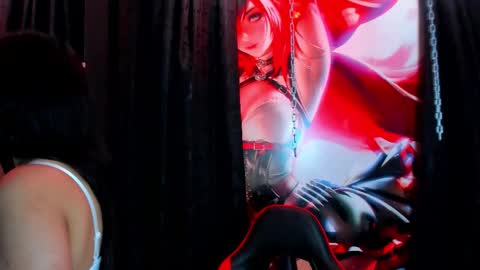 Snapshot of naomyangel chatting on 09.25.25 naomy online show from 09.25.25