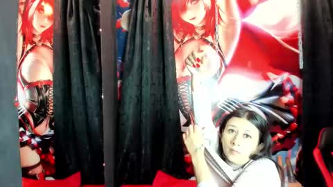 Snapshot of naomyangel chatting on 10.29.25 naomy online show from 10.29.25