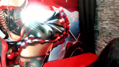 Snapshot of naomyangel chatting on 11.07.25 naomy online show from 11.07.25