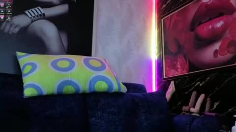 Snapshot of naomycole_ chatting on 10.29.25 Naomy Cole online show from 10.29.25