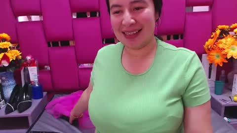 Snapshot of naomyprinces_ chatting on 12.11.24 Bulma Heidi online show from 12.11.24