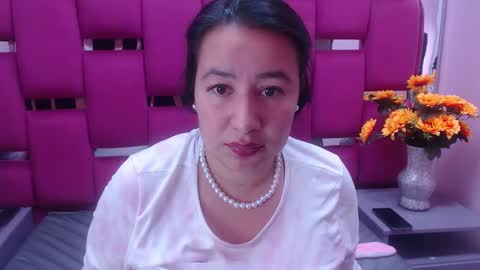 Snapshot of naomyprinces_ chatting on 01.06.25 Bulma Heidi online show from 01.06.25