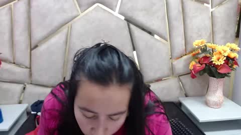 Snapshot of naomyprinces_ chatting on 01.28.25 Bulma Heidi online show from 01.28.25