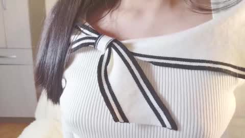 Snapshot of naree_masaki chatting on 02.25.25 Naree online show from 02.25.25