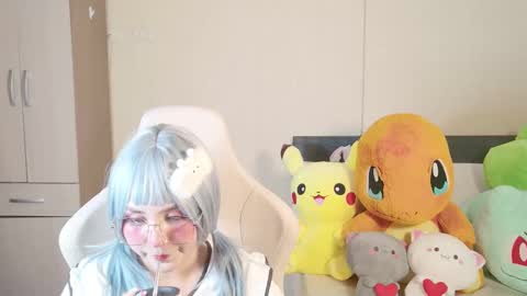 Snapshot of naree_masaki chatting on 09.30.25 Naree online show from 09.30.25