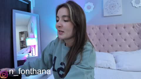 Nashly Fontana online show from 01.17.25