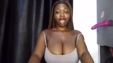 Snapshot of nastie_amanda chatting on 03.06.25 Amanda online show from 03.06.25