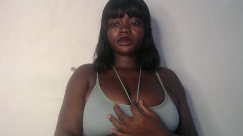 Snapshot of nastie_amanda chatting on 10.03.25 Amanda online show from 10.03.25