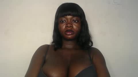 Snapshot of nastie_amanda chatting on 10.06.25 Amanda online show from 10.06.25