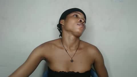 Snapshot of nastie_cumlover chatting on 11.02.25 bella online show from 11.02.25