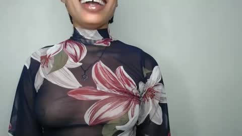 Snapshot of nastie_cumlover chatting on 11.27.25 bella online show from 11.27.25