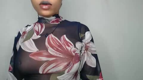 Snapshot of nastie_cumlover chatting on 11.28.25 bella online show from 11.28.25