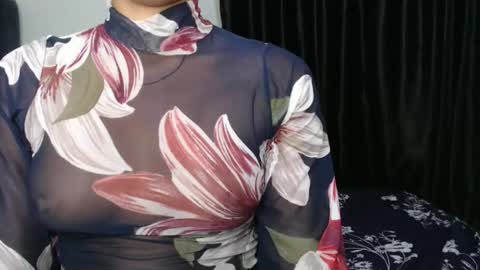 Snapshot of nastie_cumlover chatting on 12.15.25 bella online show from 12.15.25