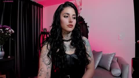 Snapshot of nasty_alice1 chatting on 11.21.25 Goddess Alice online show from 11.21.25