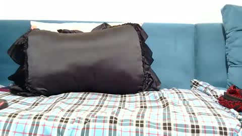 Bella online show from 11.24.25