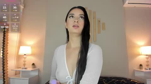 Snapshot of natachadiaz_ chatting on 09.17.25 Natacha Diaz online show from 09.17.25