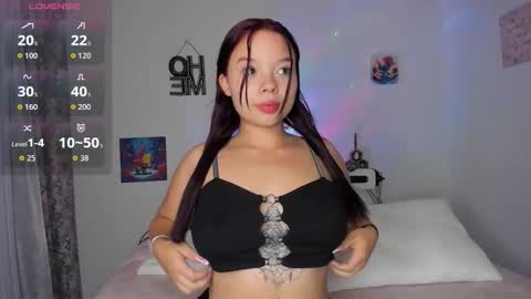 Snapshot of natalia__miller__ chatting on 11.23.25 NATALIA online show from 11.23.25